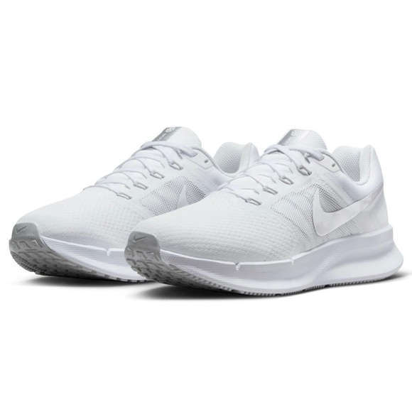Nike Run Swift 3 Flywire Women's Running Athletic Gym Shoes Sneakers - Picture 3 of 6